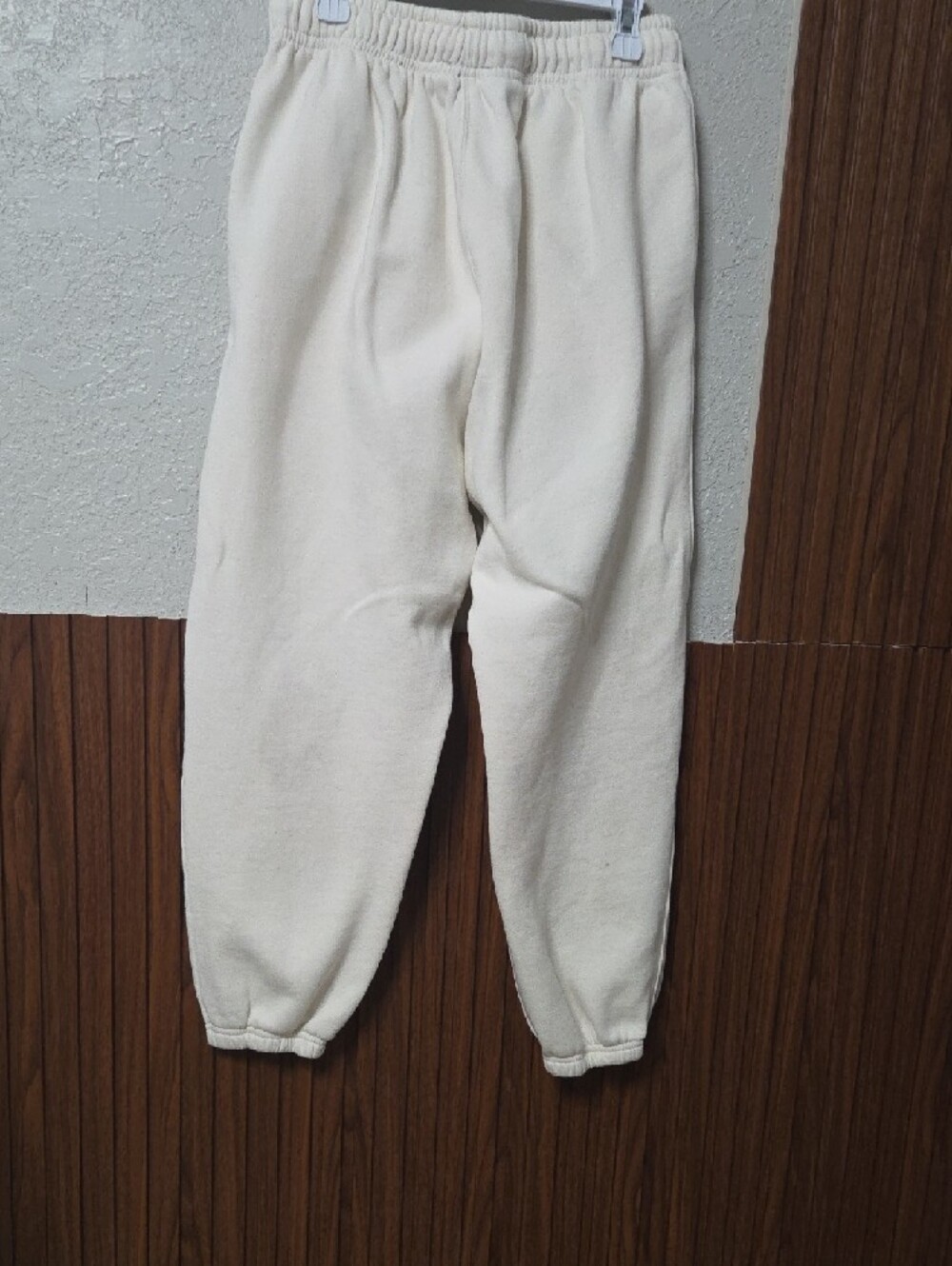 Polo Ralph Lauren jogging set with a hooded zip-up jacket and matching pants. - Picture 5 of 9